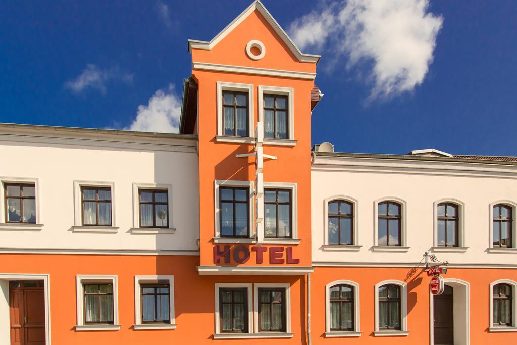City-Hotel-Волгаст Екстериор снимка