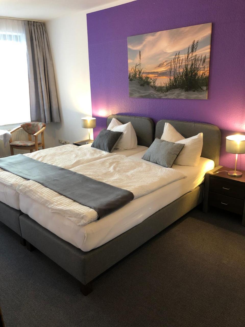 City-Hotel-Волгаст Екстериор снимка